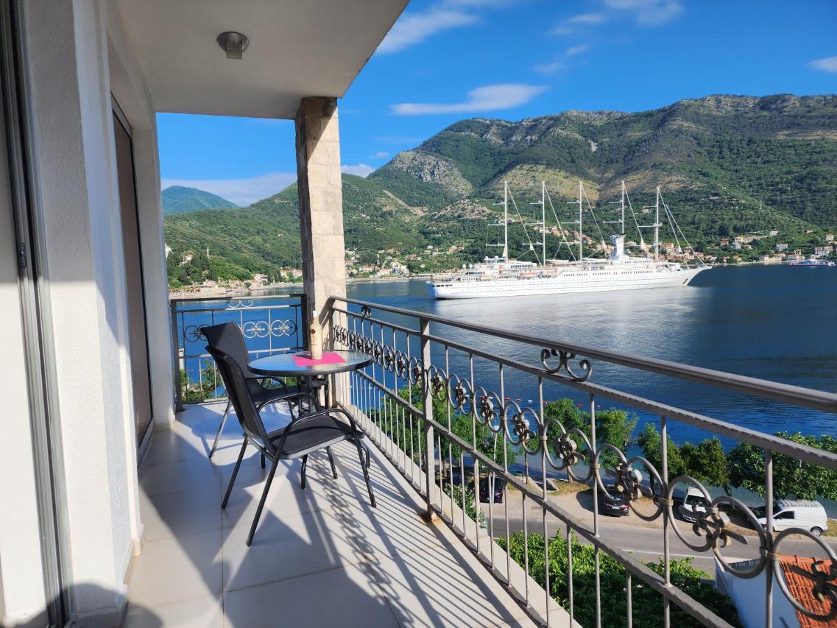 Apartment Galina Tivat Exterior foto